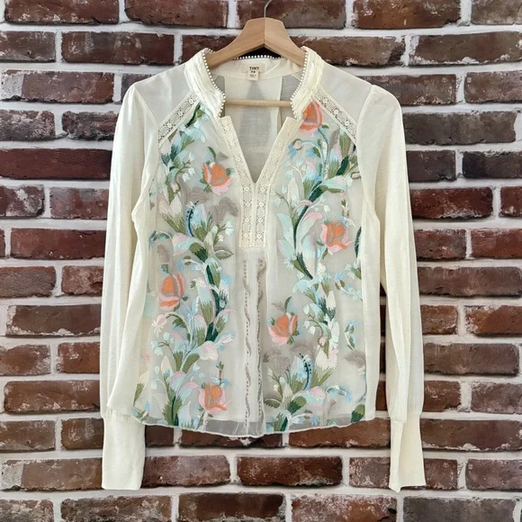 Tiny | Anthropologie Hartford Embroidered Top, Ivory/ Cream, Size XS - Picture 3 of 10